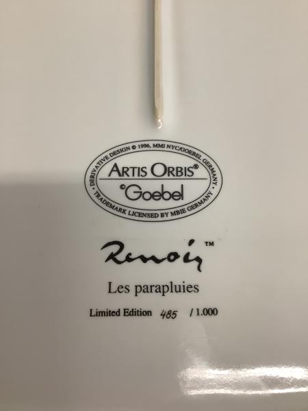 Goebel Artis Orbis Renoir "Les Parapluies" Limited Edition Decorative Plate 485/1000 Retail $50.00