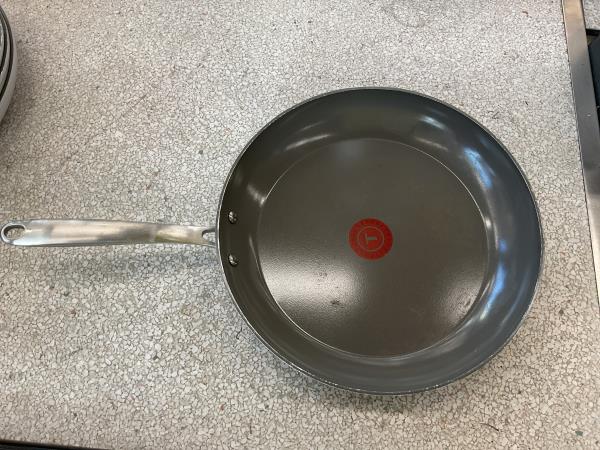 TRAMONTINA 12” inch skillet Retail $20.99