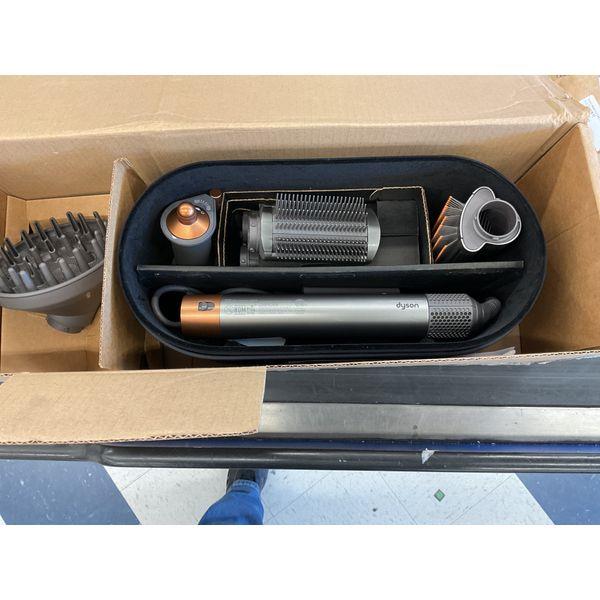 Dyson Airwrap - Multi-Styler, Complete Set - Styling Attachments, Coanda Smoothing Dryer Retail $599.00