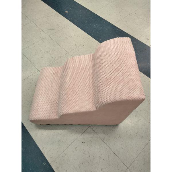 Cozy Kiss Pet Steps - Plush Fabric, Non-Slip, Lightweight, Pink Retail $40.00