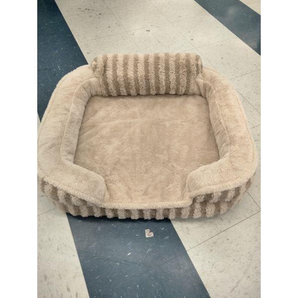Lesure Dog Bed - Plush, Cozy, Striped Bolster, Beige Retail $40.00