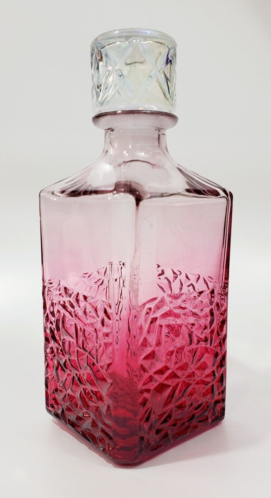 LUCKY STAR Glass Wine Decanter with Stopper Red - 31 Fl Oz - 8" Retail $5.00