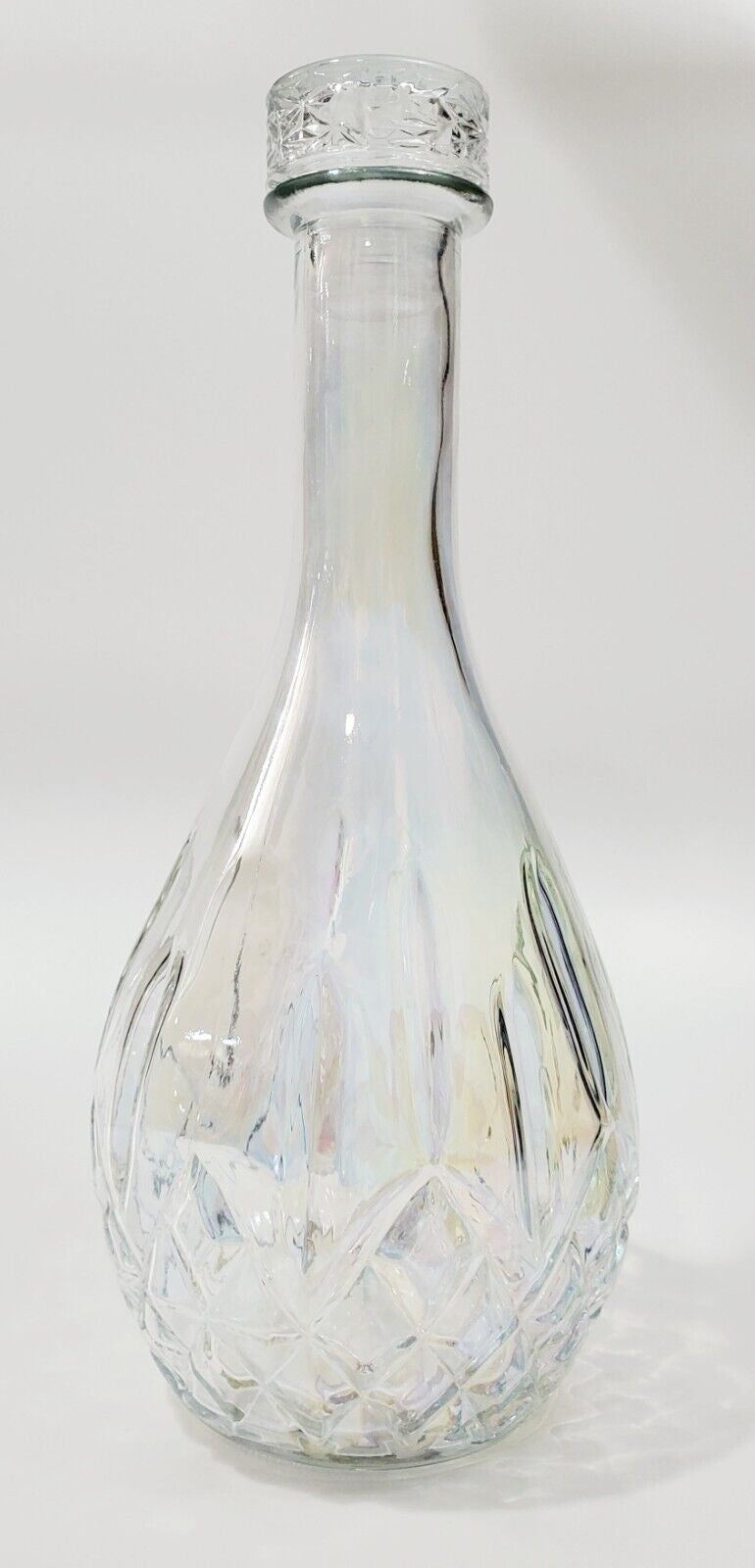 LUCKY STAR Iridescent Clear Glass Wine Decanter with Stopper - 33 Fl Oz - 11.5" Retail $5.00