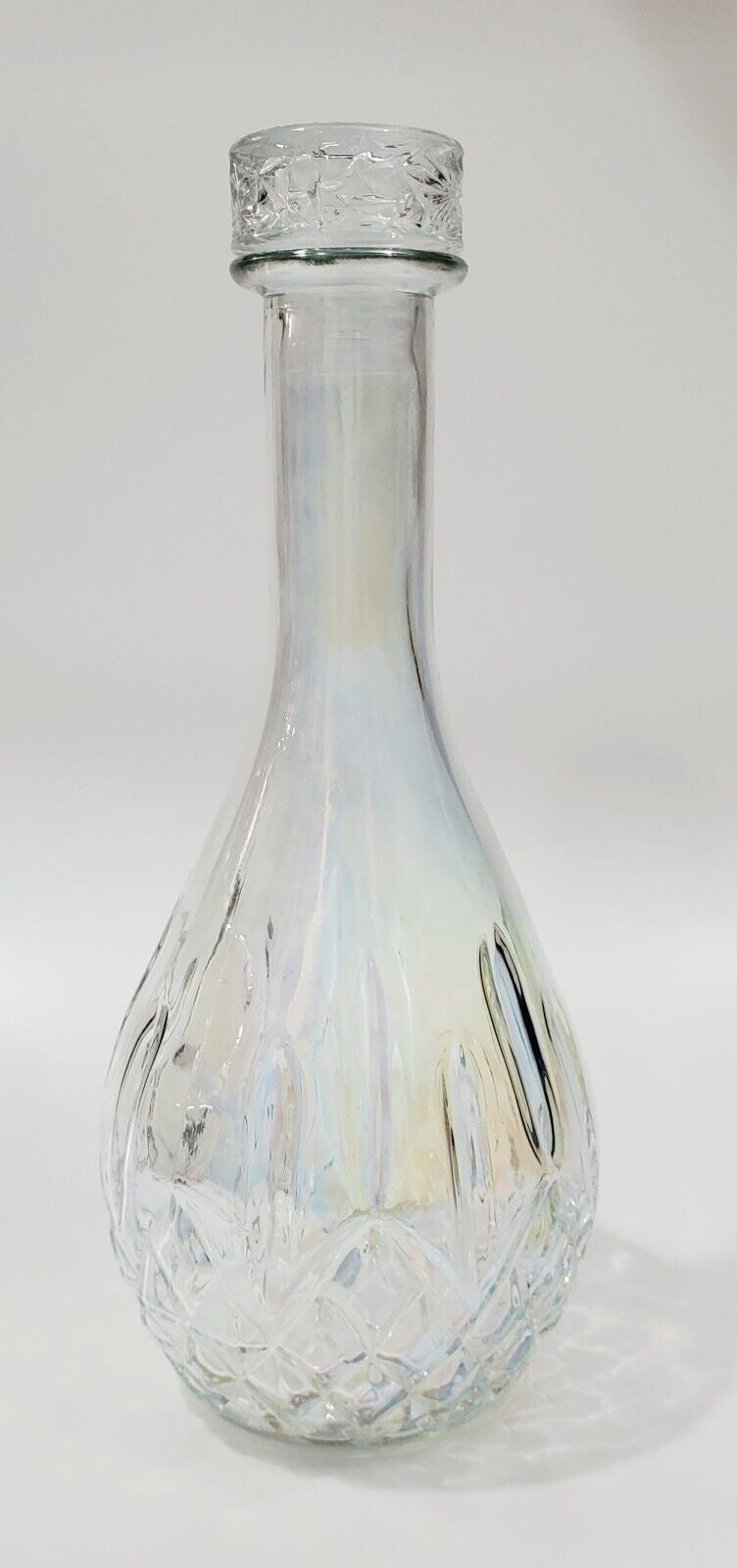 LUCKY STAR Iridescent Clear Glass Wine Decanter with Stopper - 33 Fl Oz - 11.5" Retail $5.00
