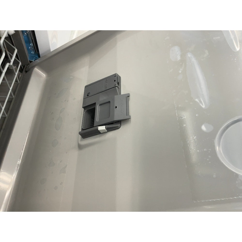 GE Dishwasher GDF460PST6SS - New Item