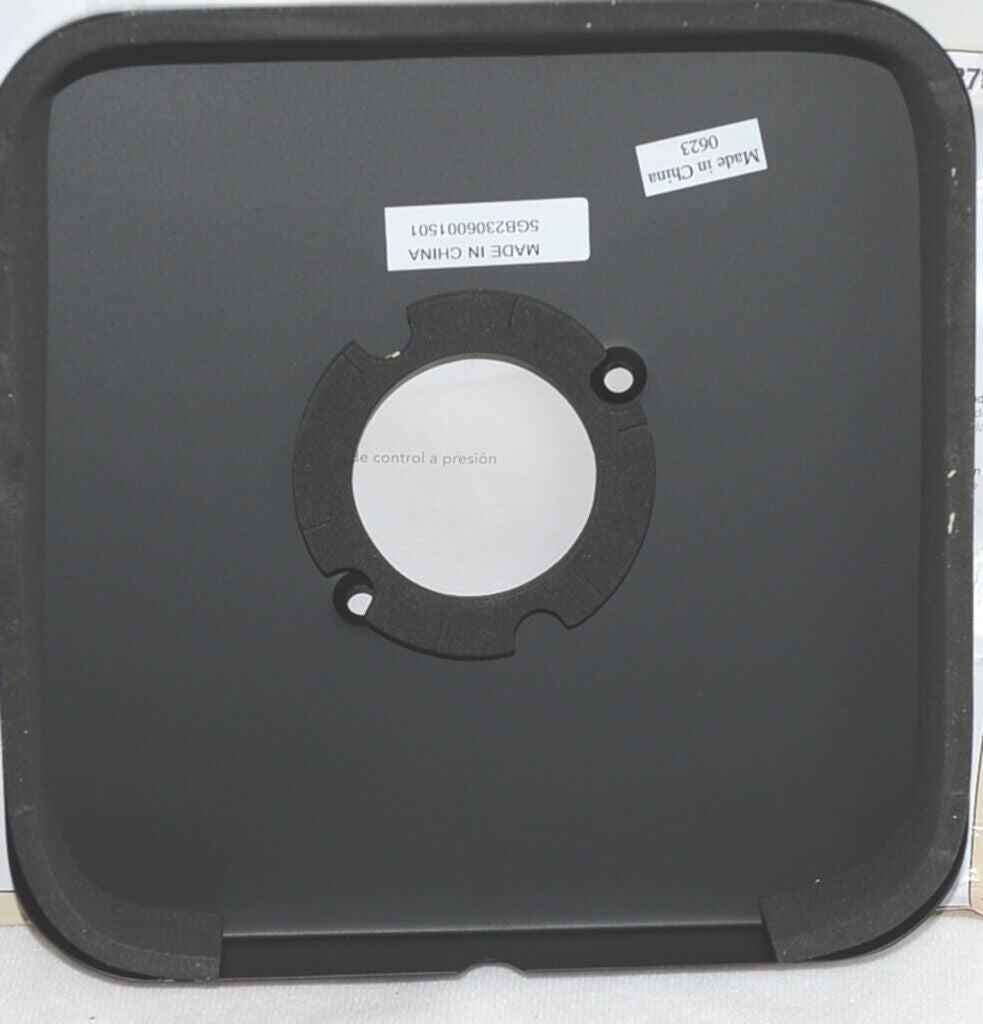 Allen + Roth Dunmore Matte Black 1-handle Multi-function 3.752-Inches Round Bathtub and Shower Faucet with Valve Retail $225.50