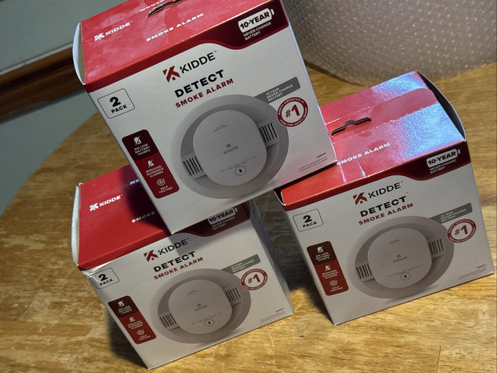 Kidde LED Warning Light Indicators Smoke Detector, 2 Pack - Battery Powered Retail $59.97