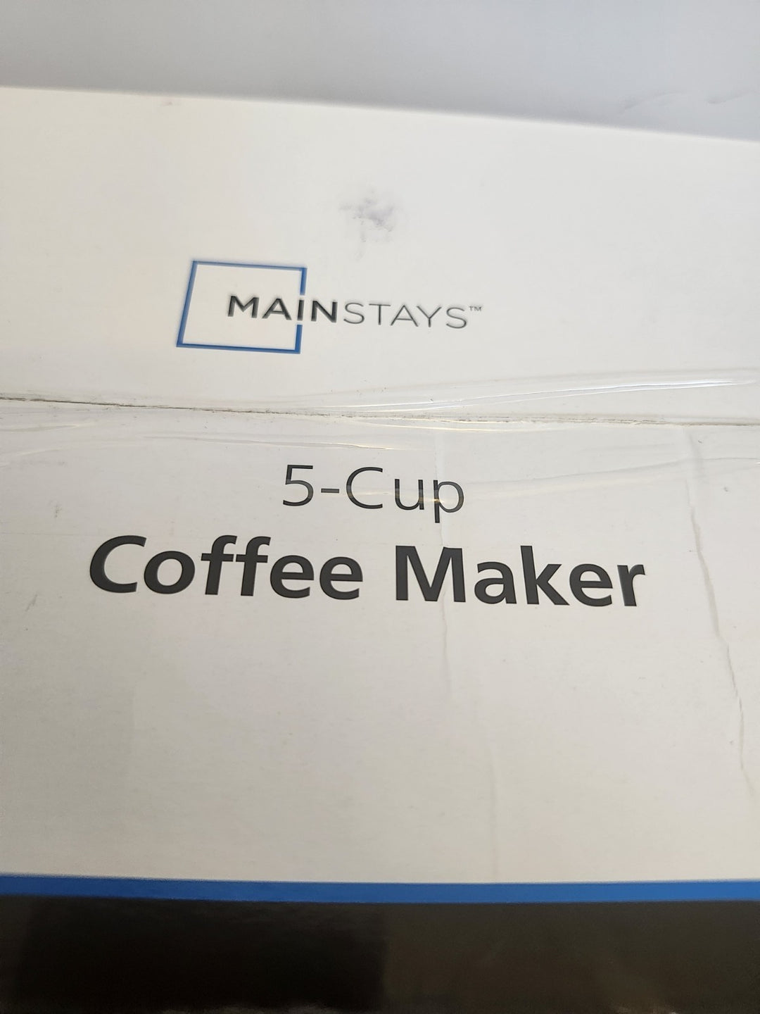 White 5-Cup Drip Coffee Maker (White) Retail $12.94