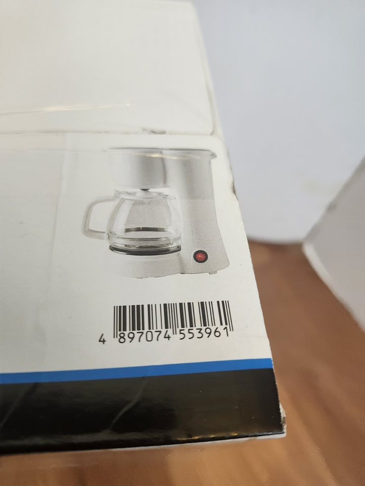 White 5-Cup Drip Coffee Maker (White) Retail $12.94