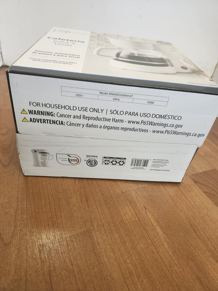 White 5-Cup Drip Coffee Maker (White) Retail $12.94