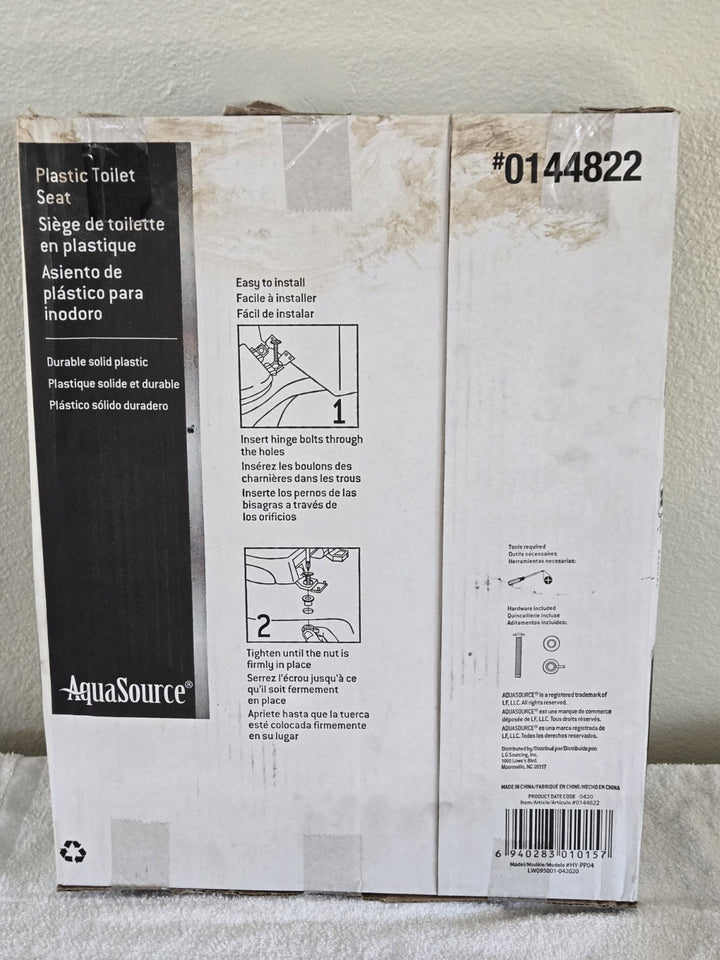 Project source round toilet seat Retail $14.98