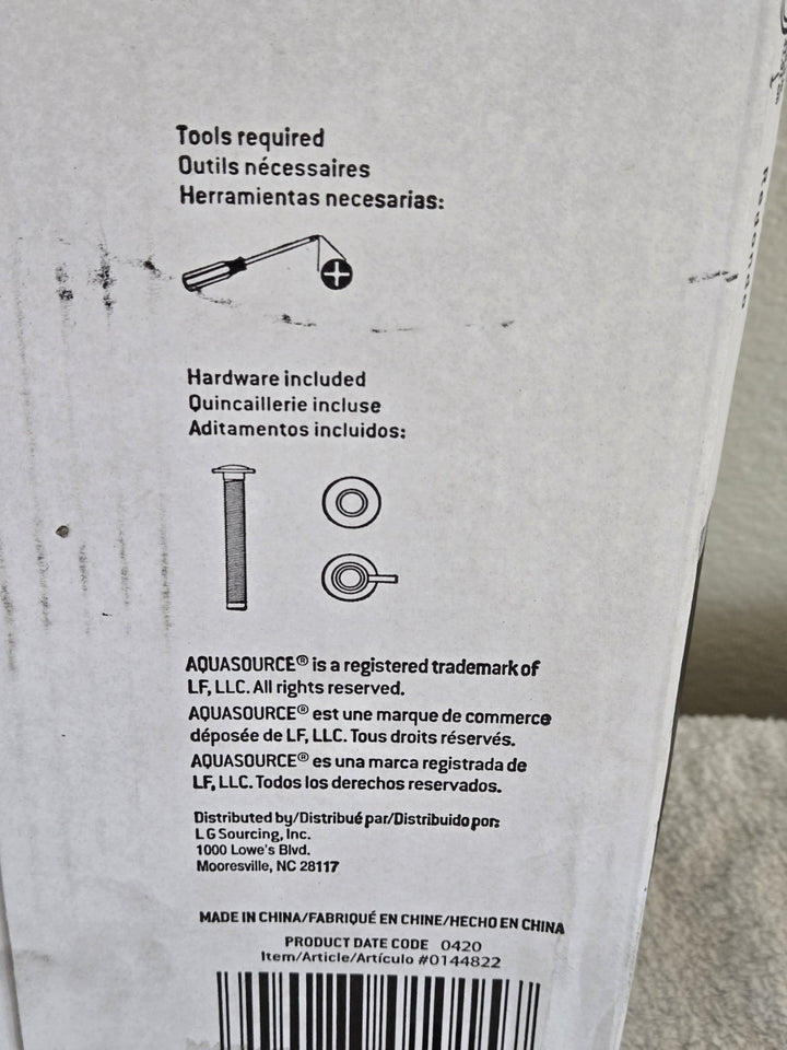 Project source round toilet seat Retail $14.98