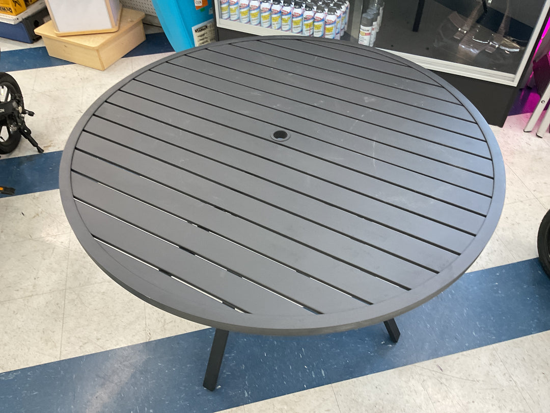 Style selections pelham bay round outdoor dining table 48”-inwx48-in long