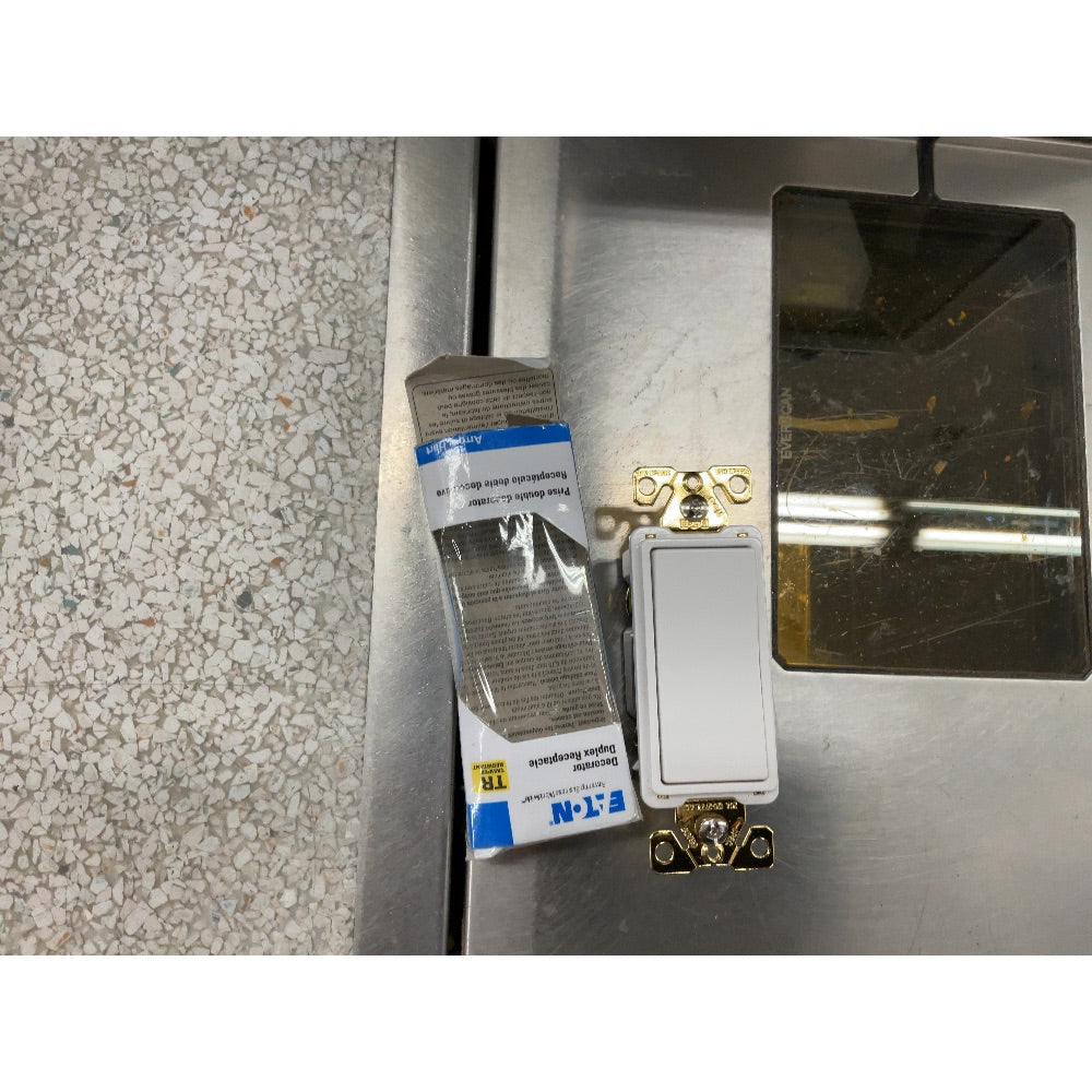 Eaton Decorator Duplex Receptacle TR6252W-BX-LW, Tamper Resistant, White