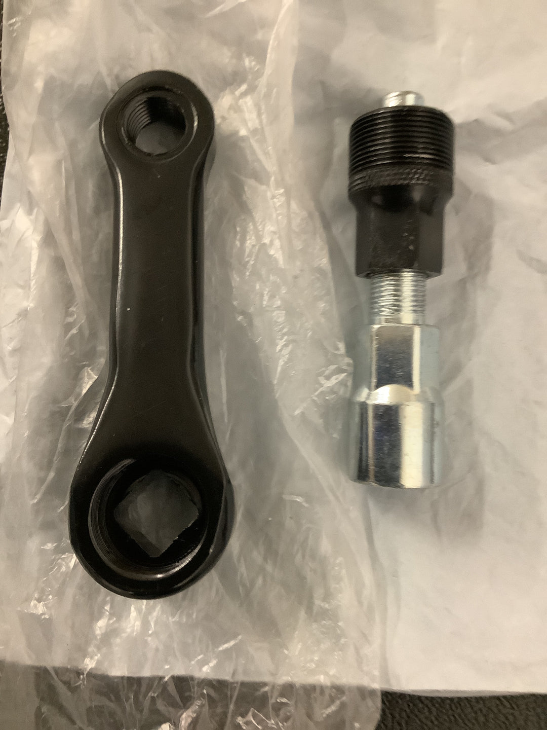 Universal Exercise Bike Crank Arm Replacement with Crank Puller Bundle - NEW LEFT SIDE