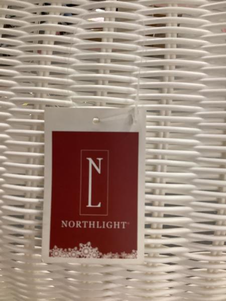Northlight White Wicker Loveseat Retail $250.00