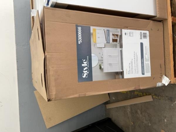 Style Selections, KIRKMAN, 36-in Vanity with Top - White Finish Retail $300.00