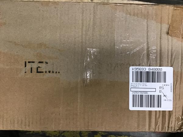 Temptations Special Edition Loaf Pans - Holly Peppermint, Set of 2 Retail $35.00