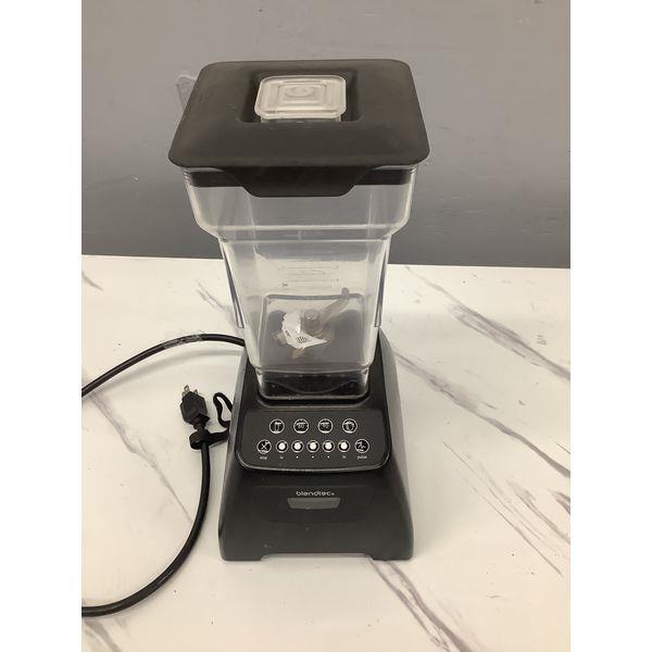 Blendtec Classic 575 CTB2 Blender - Black Retail $250.00