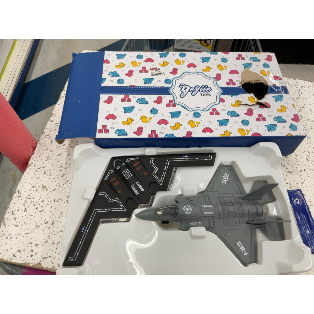 Generic Toys B-2 Spirit Bomber, F-35 Lightning II - Diecast, Military Aircraft