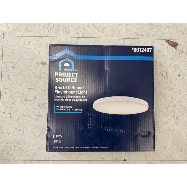 Project Source 9-in LED Round Flushmount Light - White Finish, Plastic Shade Retail $25.00