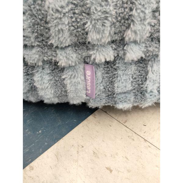 Lesure Dog Bed - Plush, Striped, Cozy Retail $35.00