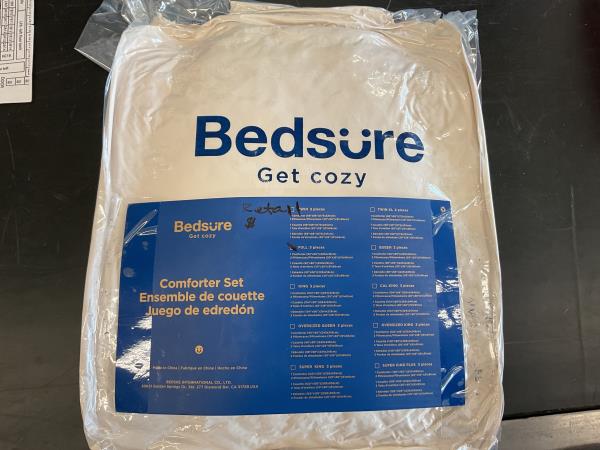 Bedsure 3 piece comforter set Retail $30.99