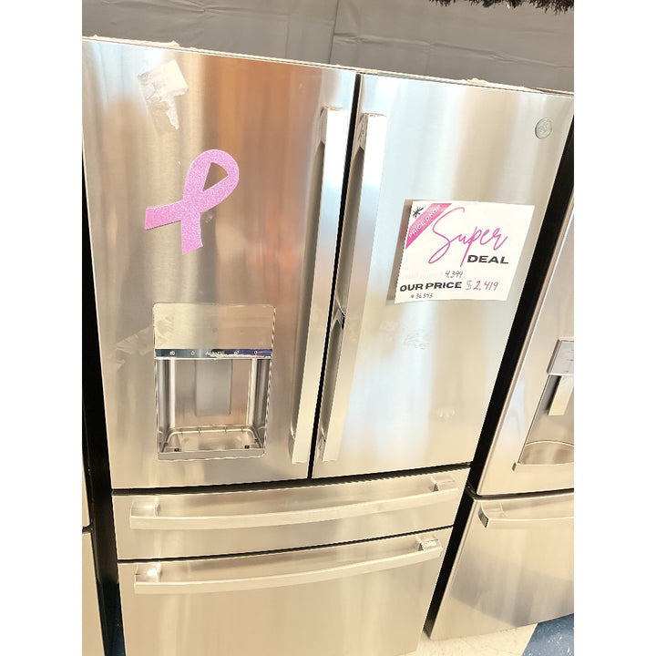 Super Deal GE Refrigerator - Stainless Steel, Water Dispenser