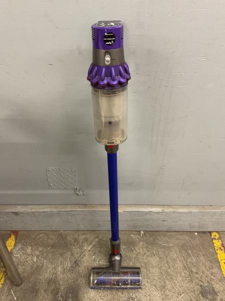 Dyson Vacuum Cleaner - Cordless Stick Vacuum Retail $350.00