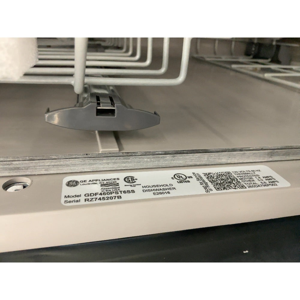 GE Dishwasher GDF460PST6SS - New Item