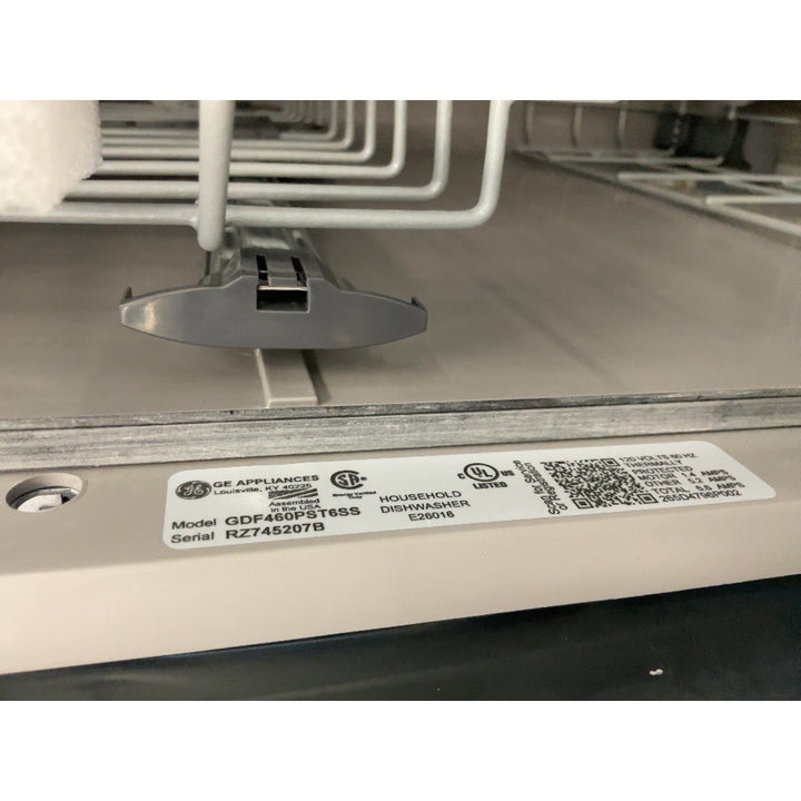 GE Dishwasher GDF460PST6SS - New Item