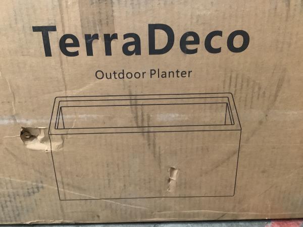 TerraDeco Outdoor Planter TD2401-W - Rectangular, Off-White Retail $91.00