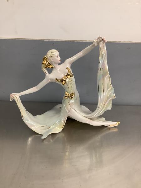 Lorenzon Italy Porcelain Dancer Figurine - Elegant Flowing Dress, Gold Accents Retail $350.00