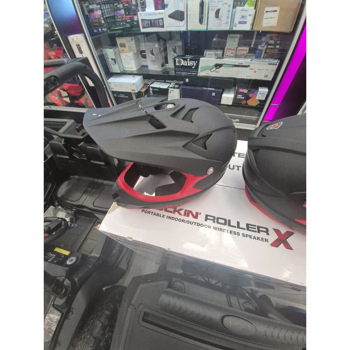 Unknown Brand Helmet - Full Face, Black and Red, Protective Gear