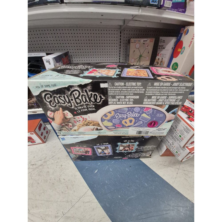 Easy-Bake Ultimate Oven - Electric Toy Oven