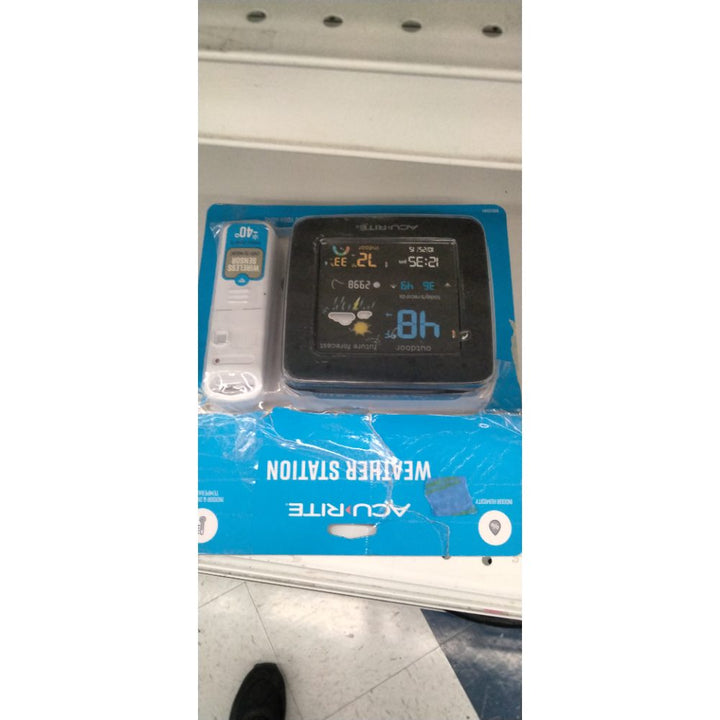 AcuRite Digital Weather Station Forecaster with Temperature and Humidity with Date and Time (00506W)