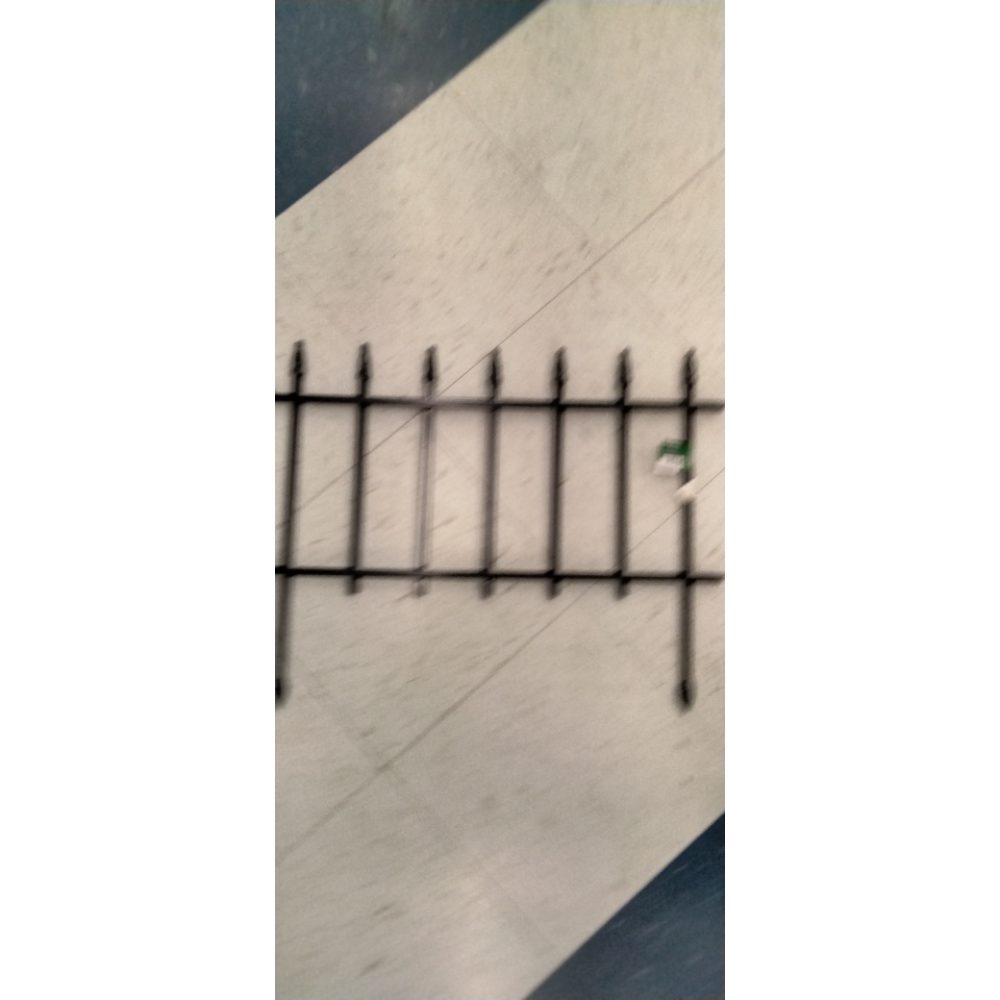 Expert Gardener Empire Black Powder Coated Steel Garden Border 22.5 Inches W X 18 Inches H