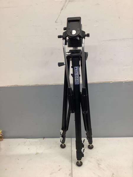 HEIWA HS-644B Tripod with Fluid Head - Professional Photo-Cine & Video Accessories Retail $250.00