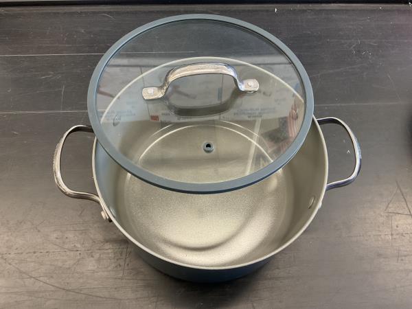 Greenpan 5 Quart pot with Glass Lid Retail $30.00