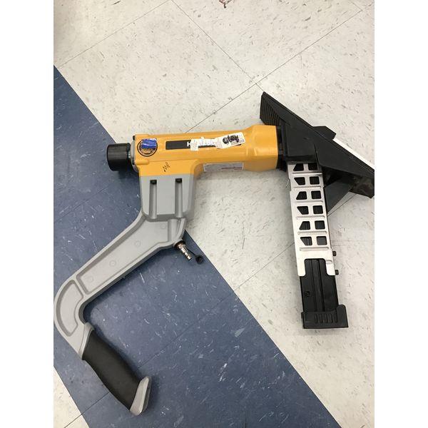BOSTITCH BTP1256BTF - Cap Stapler, 1-1/2 - 2" Staples Retail $400.00