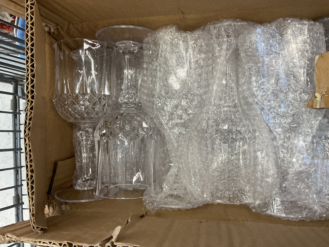 48 PCS BLUE  and pink,clear,plastic WINE GLASSES