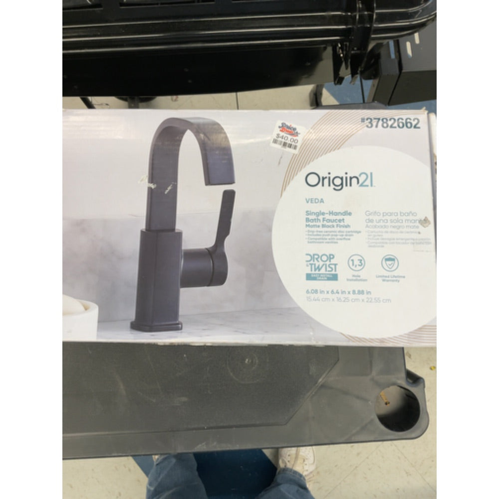 Allen Roth Veda Matte Black Single Hole 1-handle WaterSense High-arc #3782662