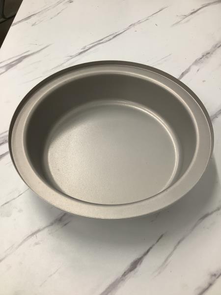 Unbranded Round Pot/Bowl - Gray Interior, White Exterior Retail $1,499.00