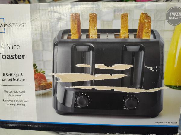 Mainstays 4 slice toaster Retail $24.68