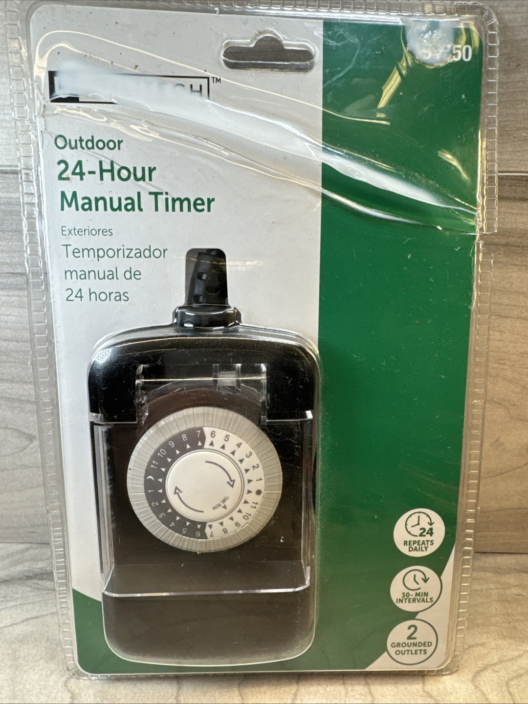 Utilitech Outdoor 24 Hour Manual Timer Two Grounded Outlets up to 48 Times / 24H