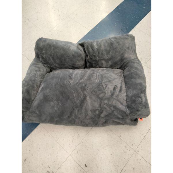 Mewoofun Pet Bed - Plush, Cozy, Gray Retail $45.00