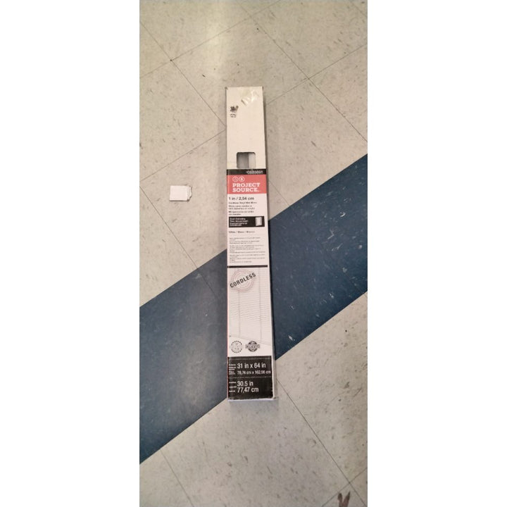 Lowes.ca Project Source 31 X 64 Cordless 1-in Room Darkening Blind White