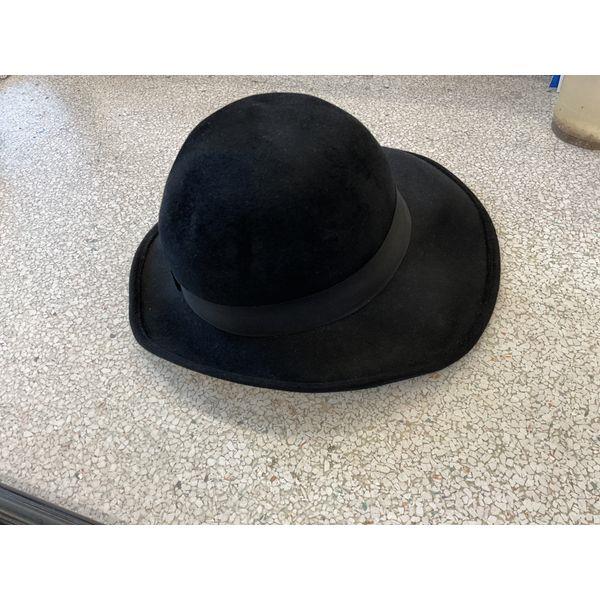 Black Felt Cloche Hat - Wide Brim - Ribbon Detail Retail $45.00