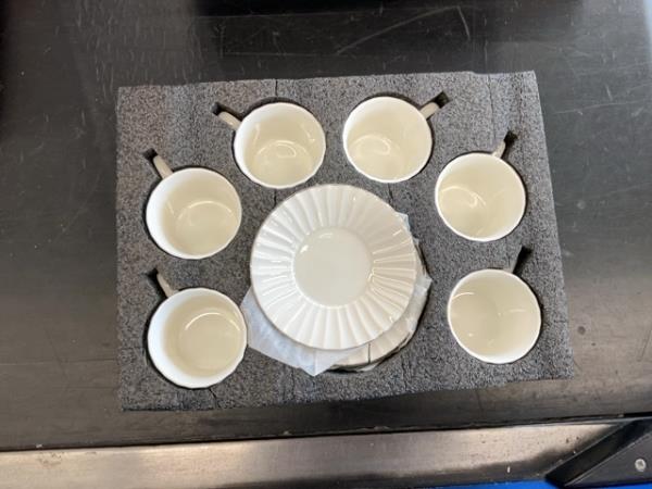 Elegant Tea Set - 6 Cups, Saucers - Porcelain, Modern Design Retail $29.87