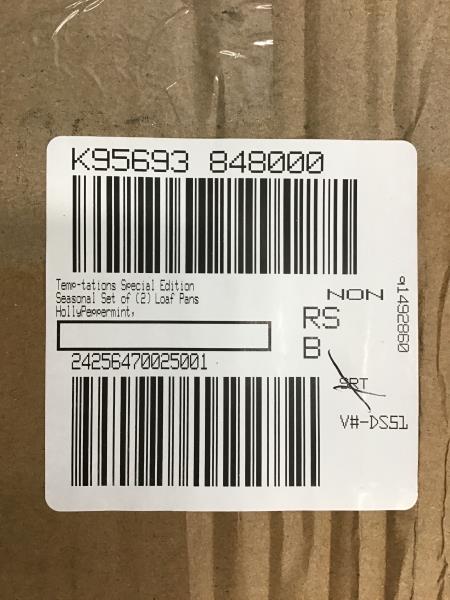 Temptations Special Edition Loaf Pans - Holly Peppermint, Set of 2 Retail $35.00